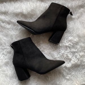 NWOT Wide Fit Block Heeled Ankle Boots
